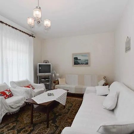In Pula/istrien 27825 Apartment *