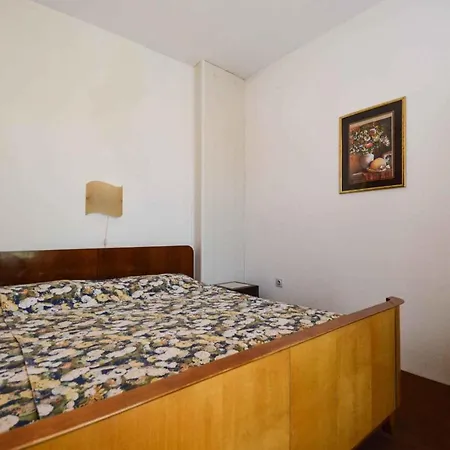 In Pula/istrien 27825 Apartment *